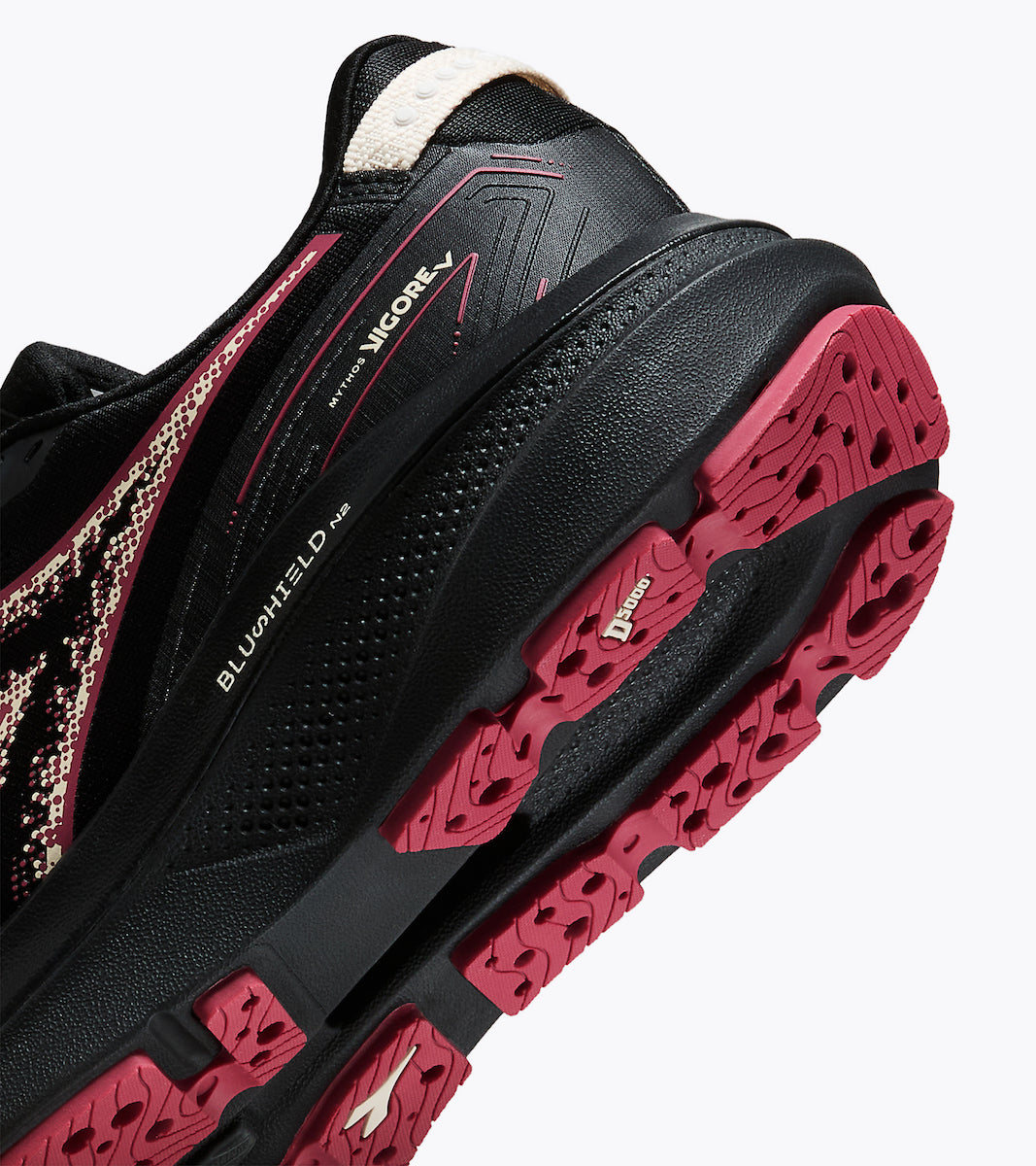 Diadora Mythos Vigore V W Black / Earth Red