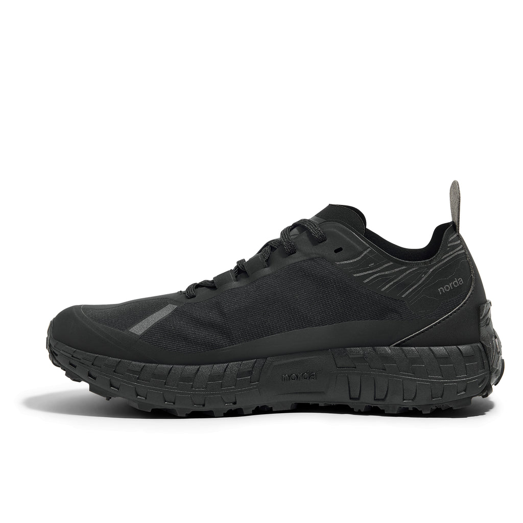 norda 001A  Men's Black Stealth