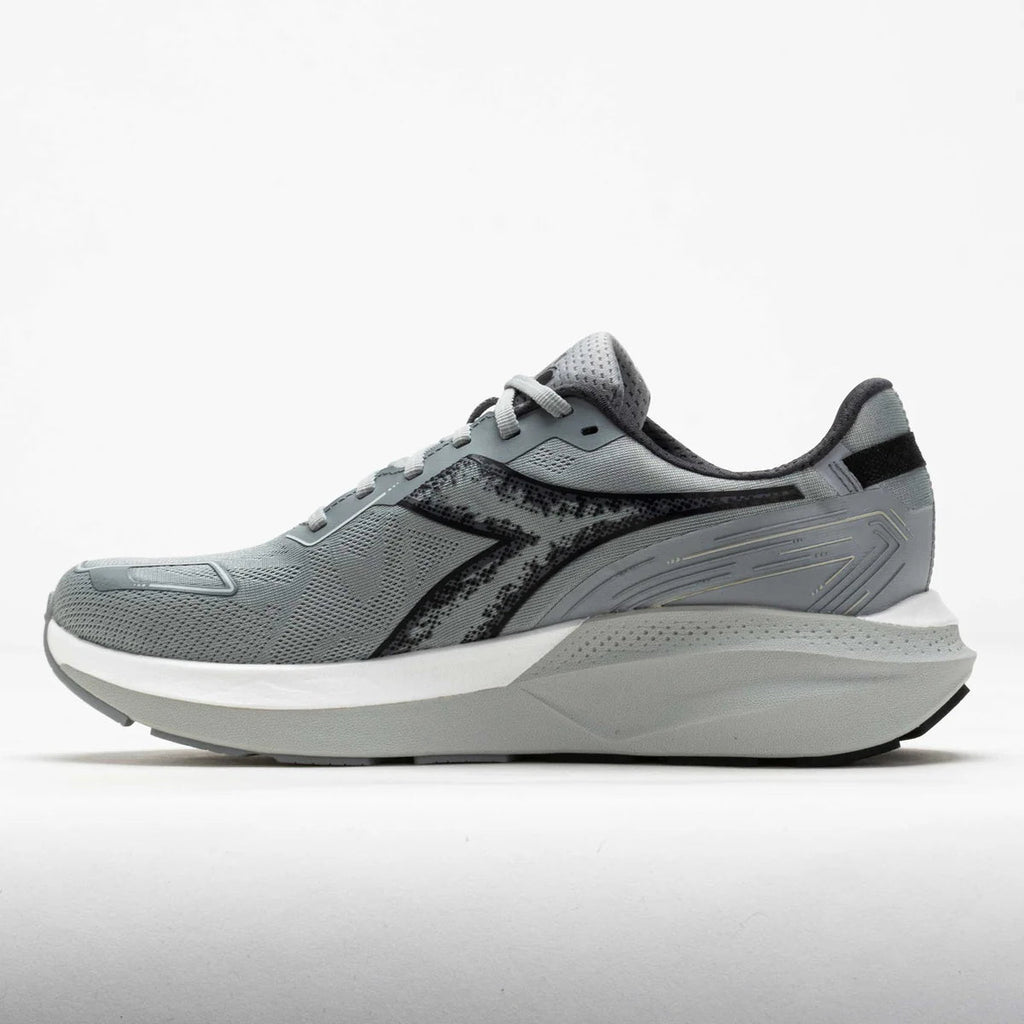 Diadora Mythos Vigore V - Ultimate Gray/Black - The aid station running supply