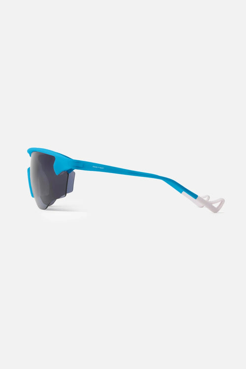 District Vision Junya Racer Thistle, D+ Blue Ice - The aid station running supply