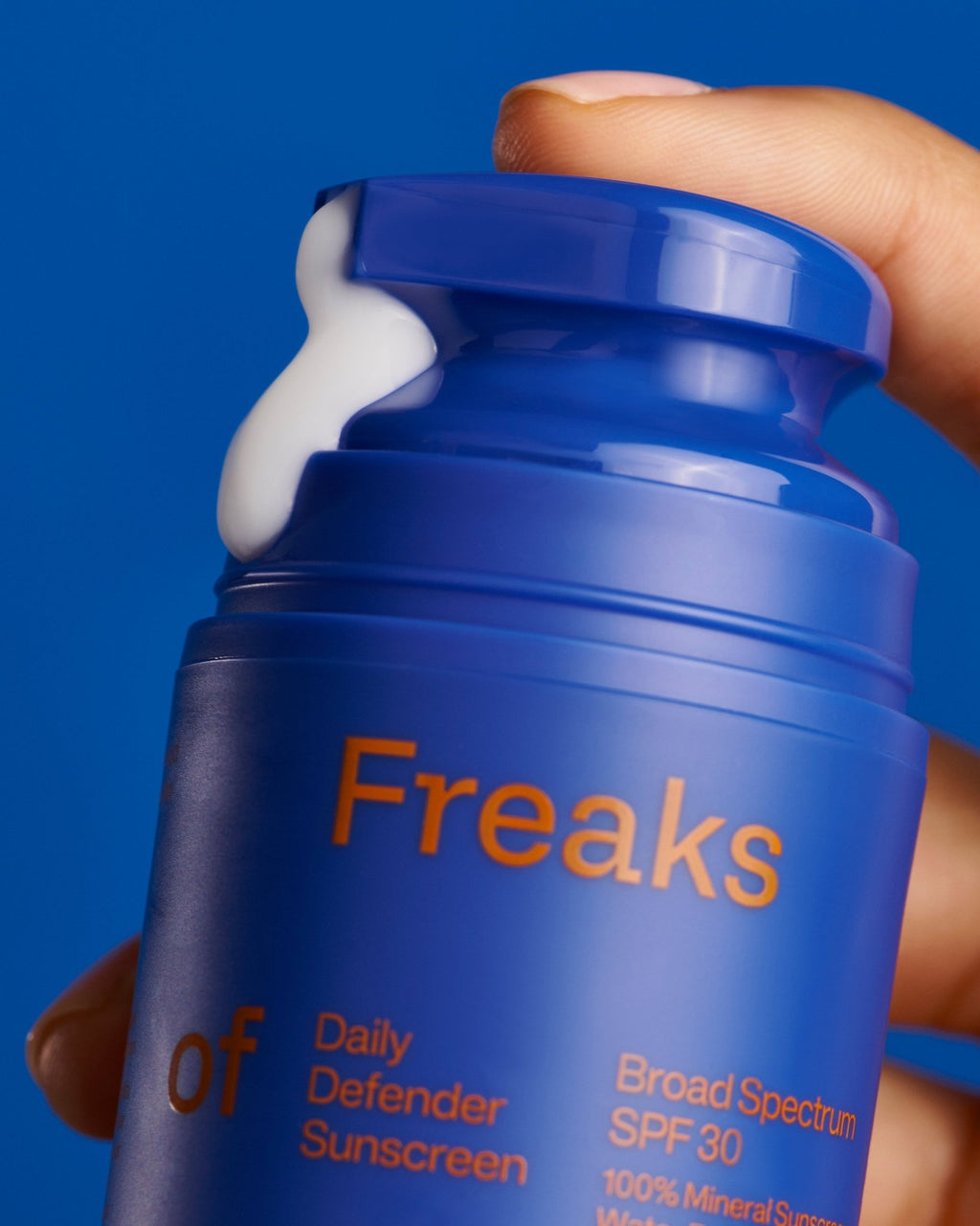Freaks of Nature Daily Defender SPF30 - The aid station running supply