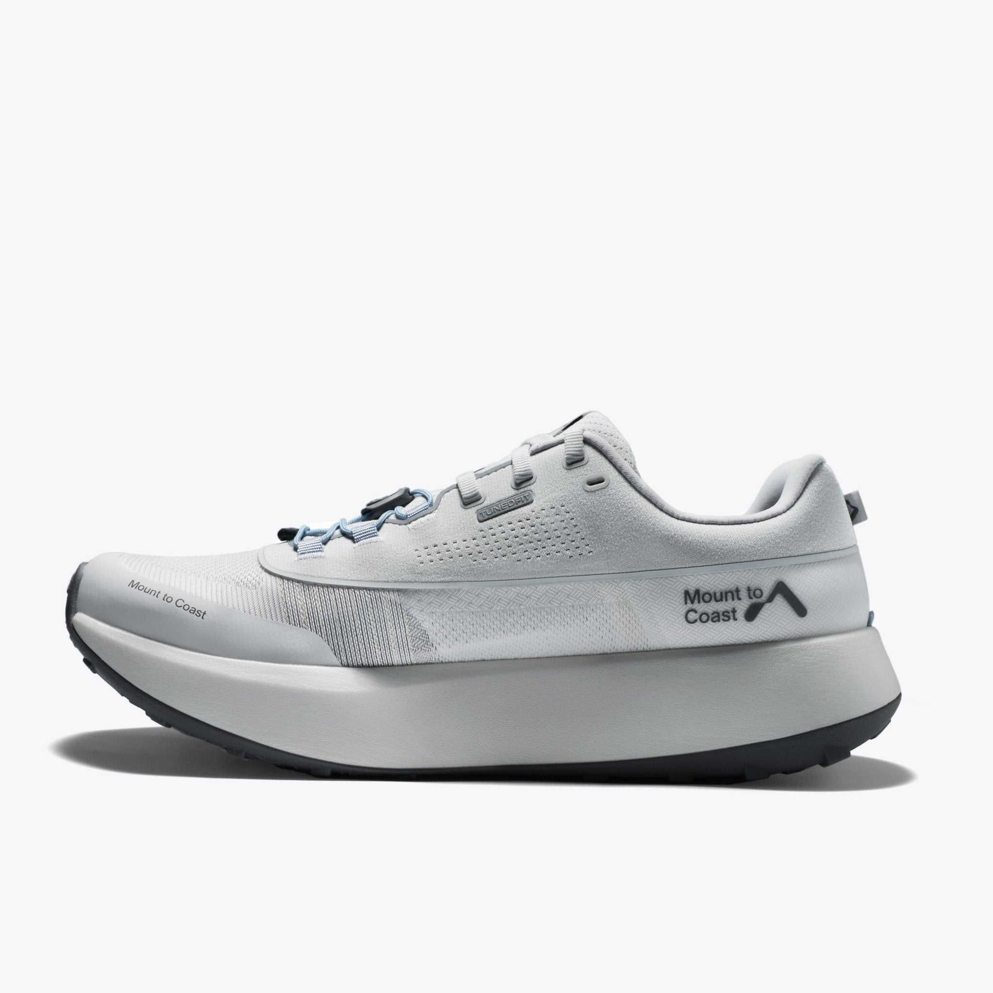 Mount to Coast H1 - Men's White Sands - The aid station running supply