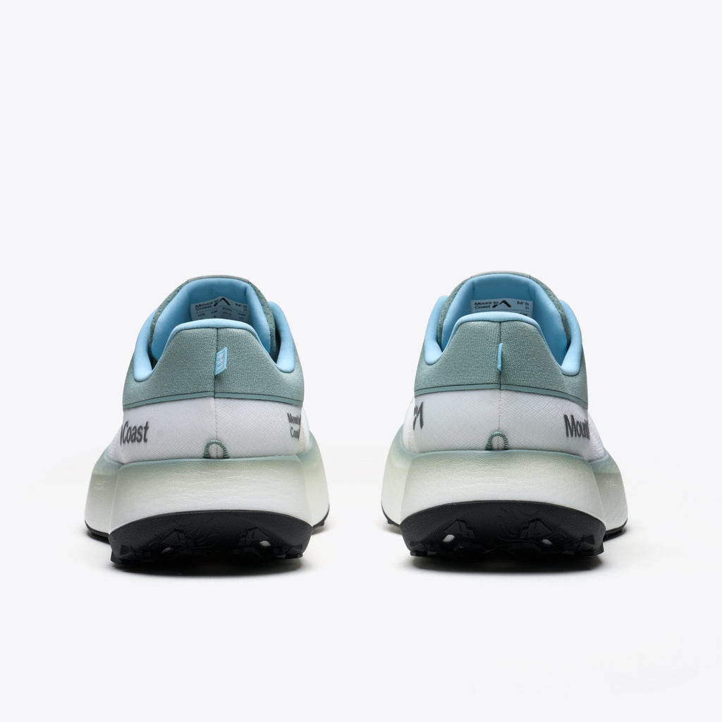 Mount to Coast H1 - Women's Everglades - The Aid Station Running Supply