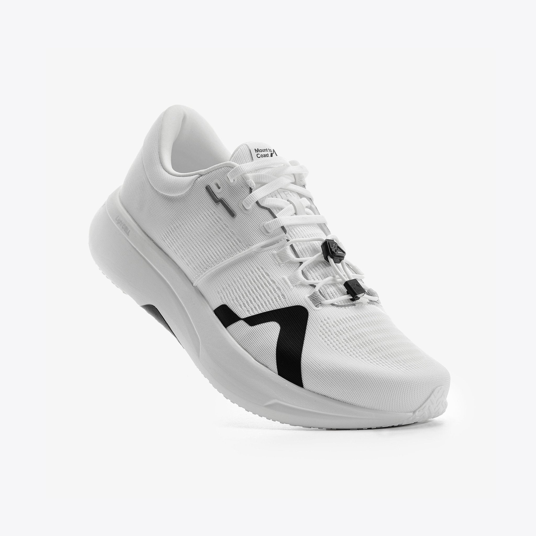 Mount to Coast R1 - Men's White - The aid station running supply