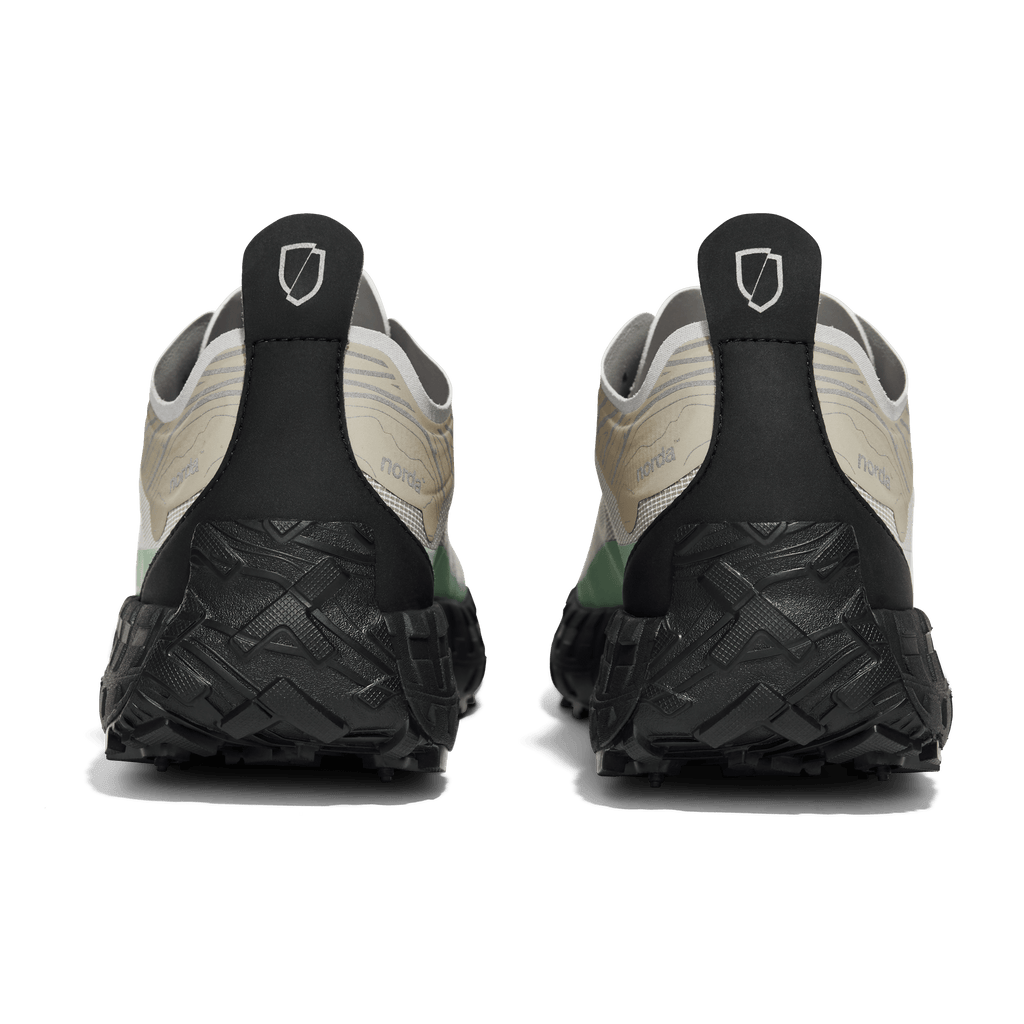 norda 001a - Men's Astral - The aid station running supply