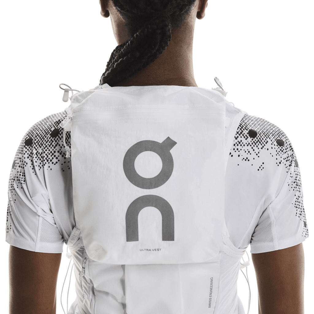 On Ultra Vest Pro White - the aid station running supply