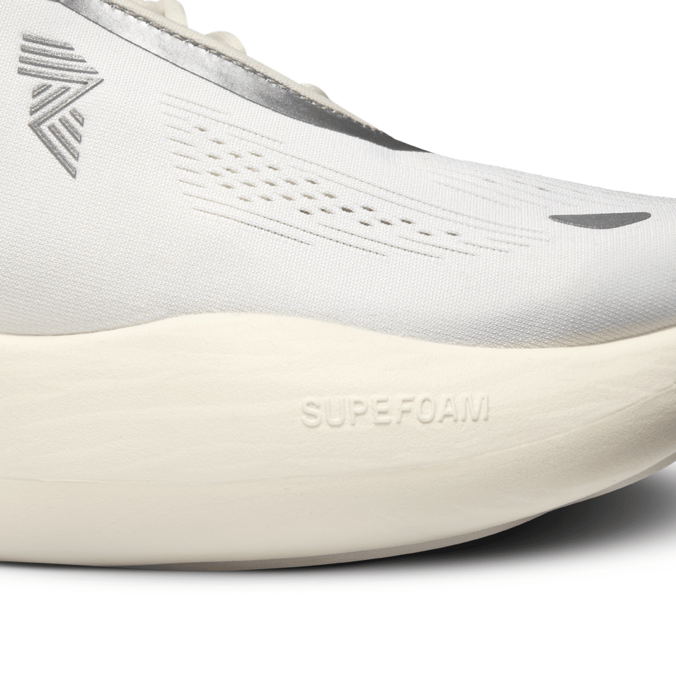 R.A.D® UFO Space White - The aid station running supply
