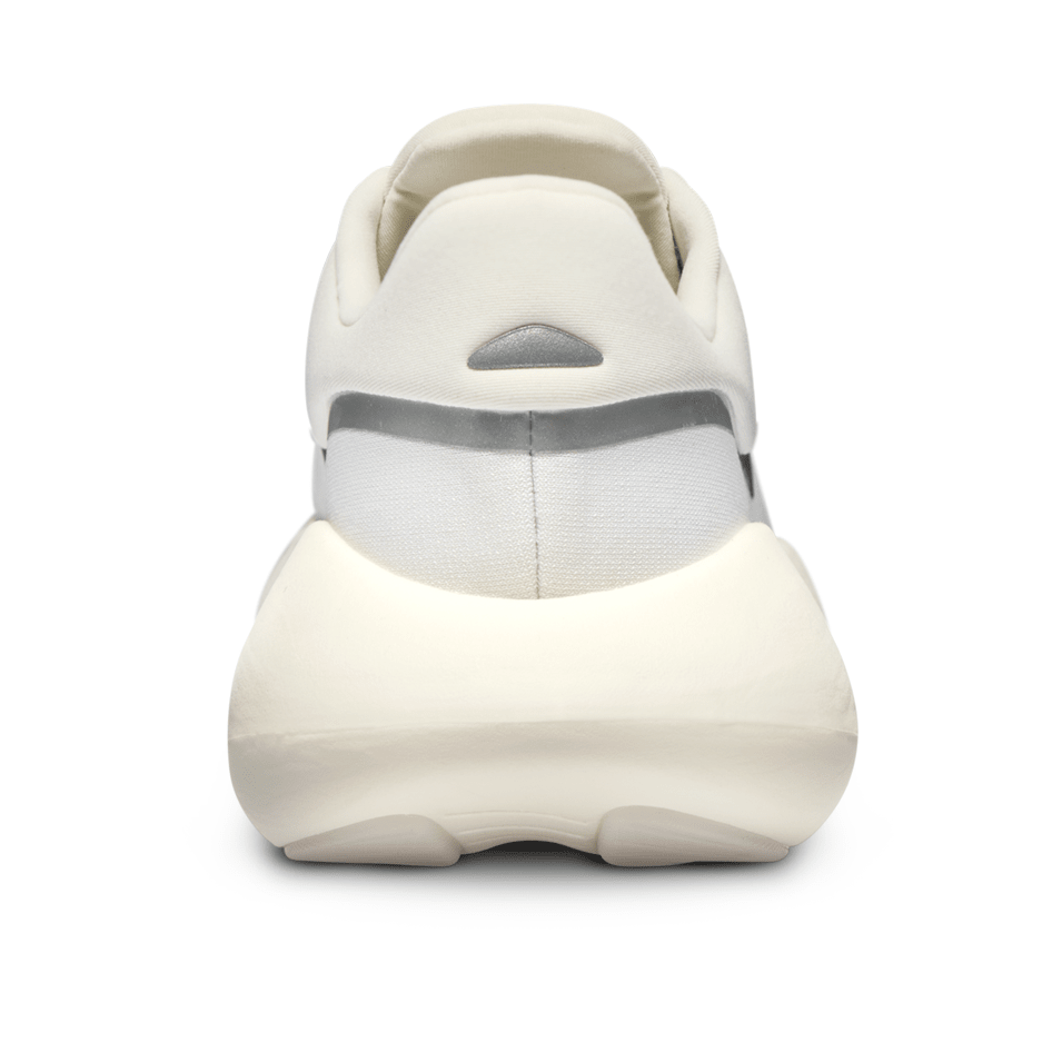 R.A.D® UFO Space White - The aid station running supply