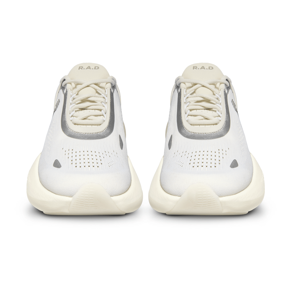 R.A.D® UFO Space White - The aid station running supply