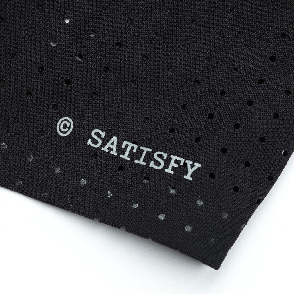 Satisfy Space - O 2.5 Short Men's Black - the aid station running supply
